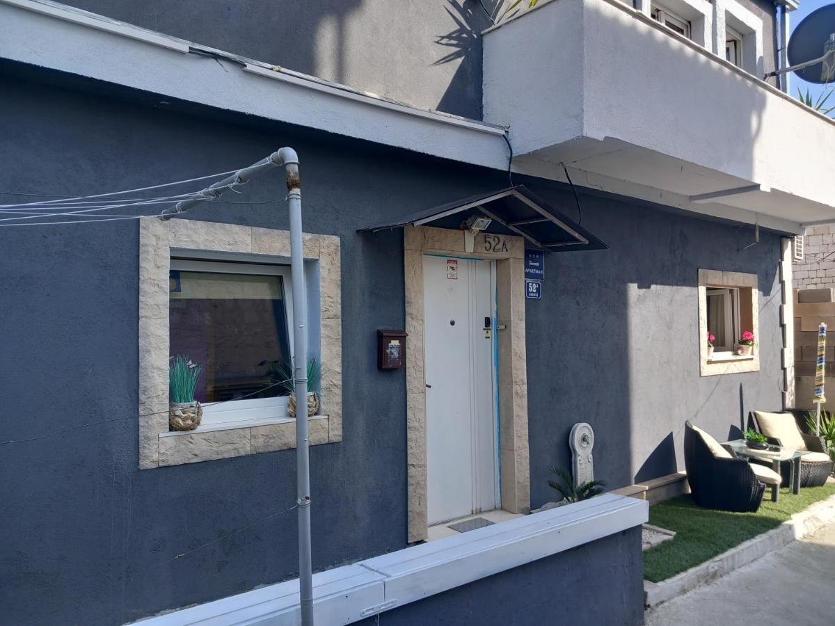 S-Type Apartment In The Center Сплит Екстериор снимка